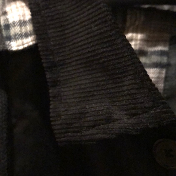 Mountain and Isles Hooded Jacket - Picture 5 of 8